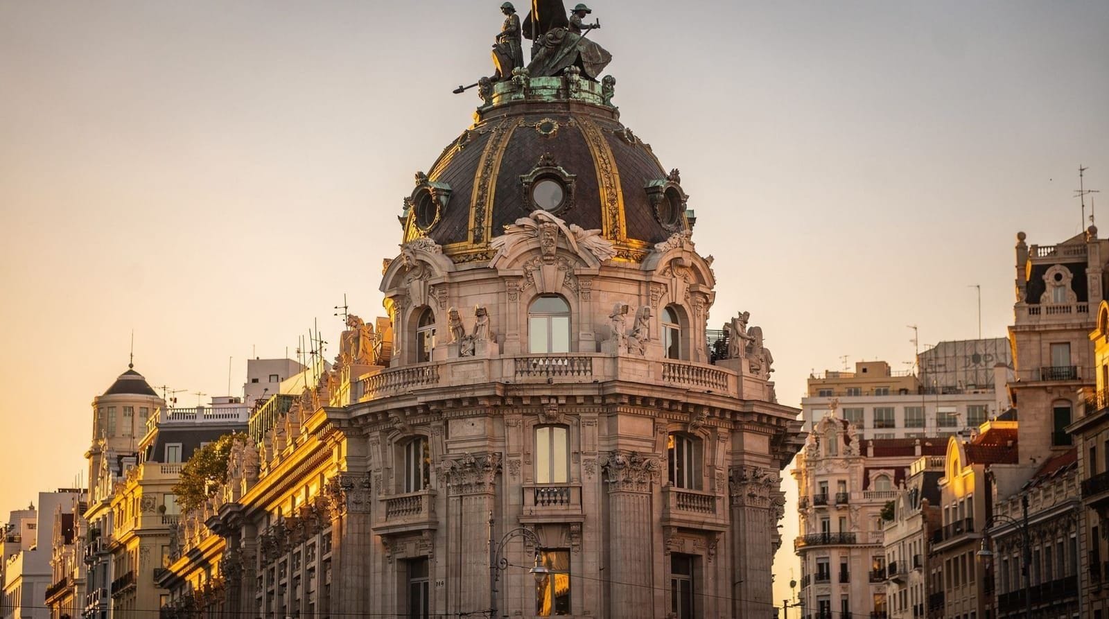 Vale la pena visitare Madrid? Una risposta onesta per il 2026 — Madrid divide i visitatori. Alcuni la trovano opprimente, altri pensano sia la c