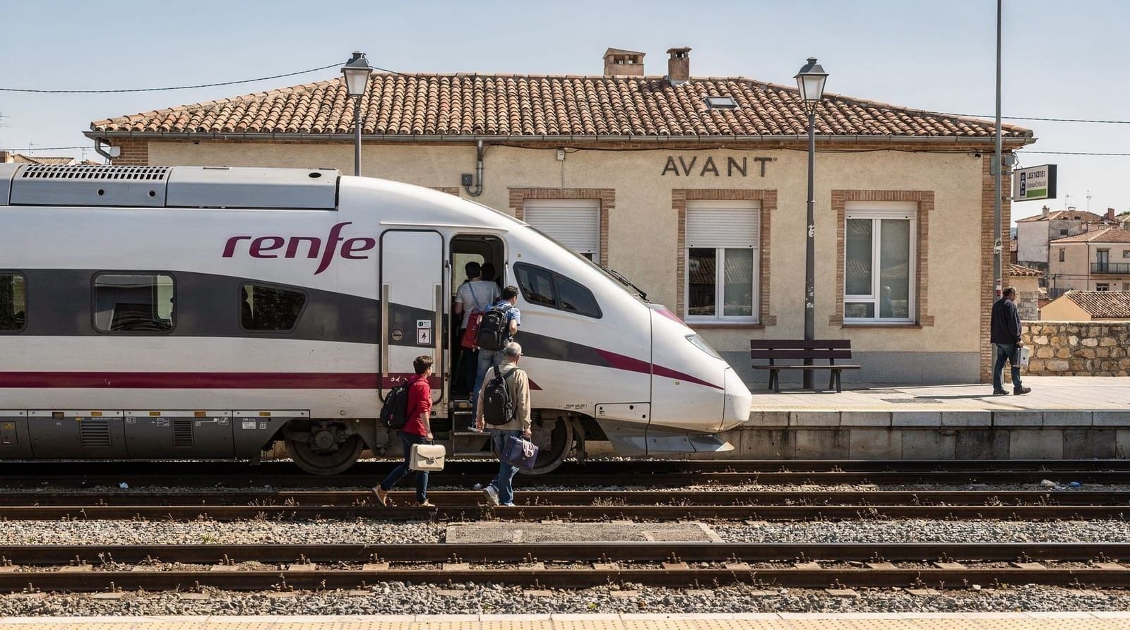 Day trips from Madrid without a car: the complete guide