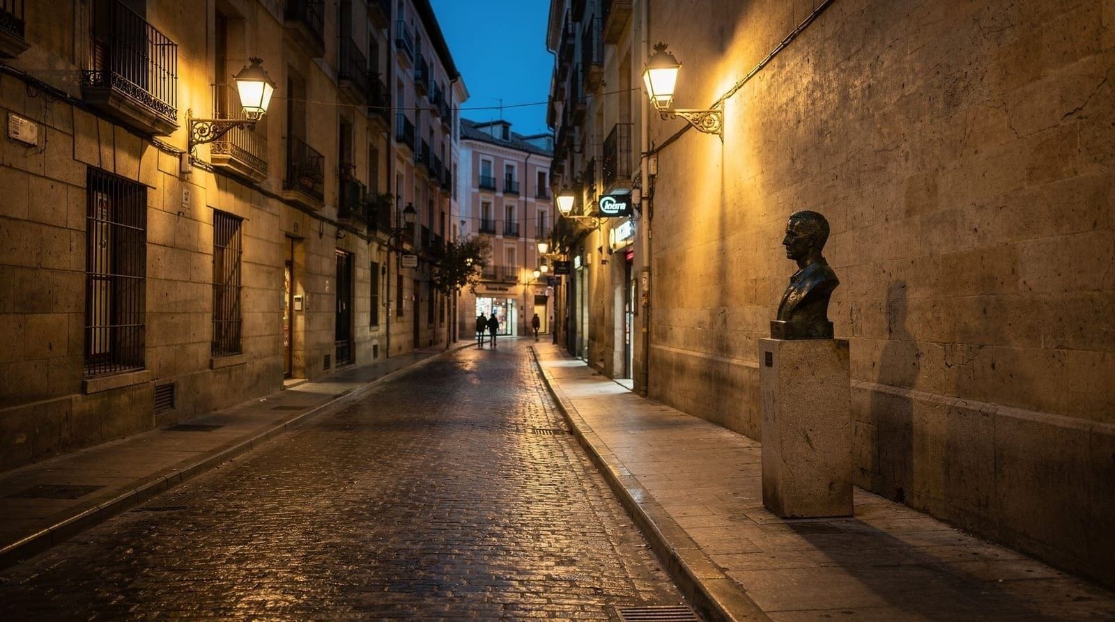 Il quartiere letterario di Madrid: Cervantes, Lope de Vega e il Barrio de las Letras — Il Barrio de las Letras — dove vissero Cervantes e Lope de Vega — è oggi un quar